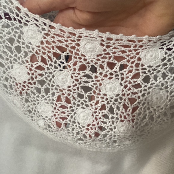 BCBGMaxaZria white sweater with short sleevesNWOT - Picture 5 of 12